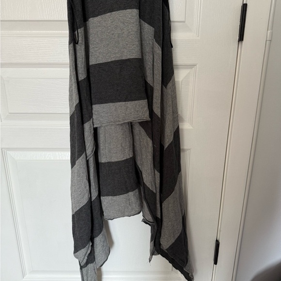 H&M Black and White Sleeveless Halter Sundress - Picture 2 of 5